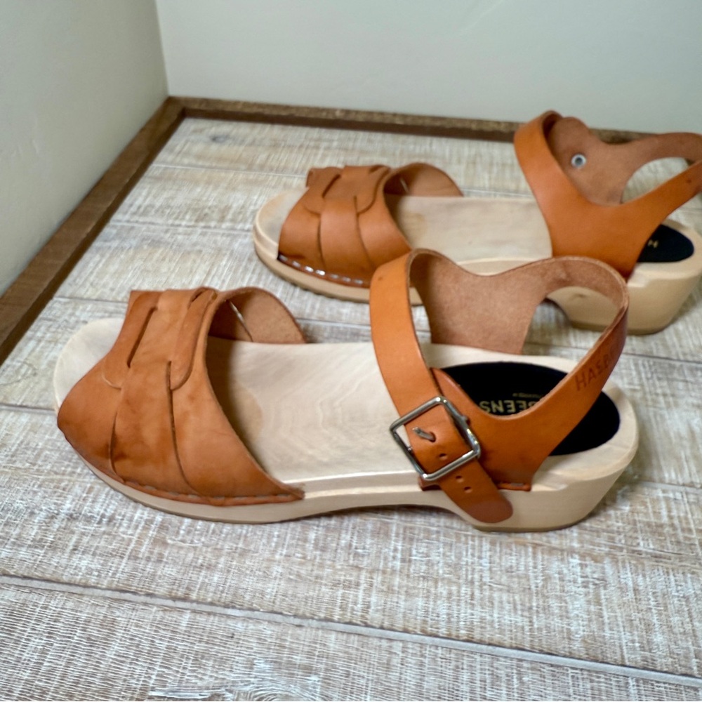 Swedish Hasbeens Low Heel Sandals - Picture 5 of 7